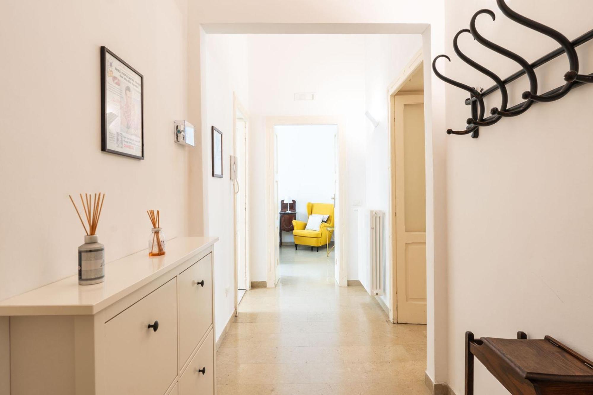 Nena House Apartment Bari Bagian luar foto